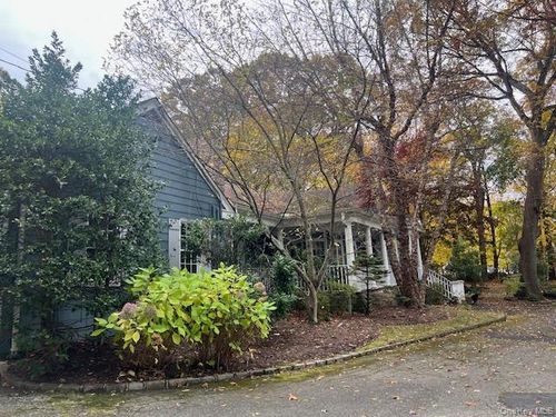 229 Route 106, Jericho, NY, 11753-1224 | Card Image