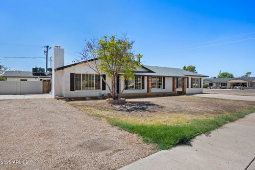 1427 W Anderson Dr, Phoenix, AZ, 85023-2500 | Card Image