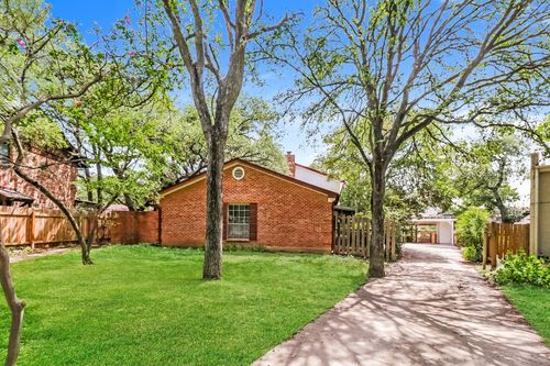 3618 Summit Bnd, Austin, TX, 78759-8945 | Card Image