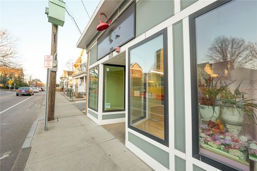 539 Broad St, Central Falls, RI, 02863-2836 | Card Image