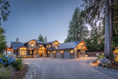 7893 Redrooffs Rd, House other with 4 bedrooms, 2 bathrooms and 7 parking in Halfmoon Bay BC | Image 1