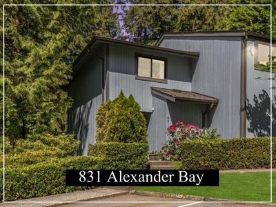 831 Alexander Bay, Townhouse with 3 bedrooms, 1 bathrooms and 2 parking in Port Moody BC | Image 1