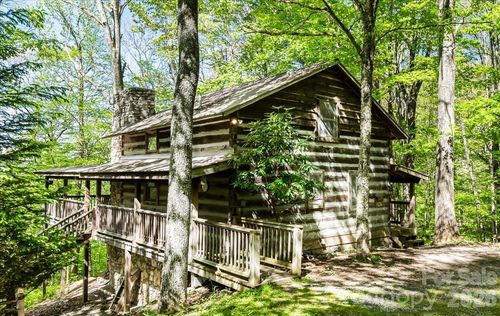 179180-524 Mcdaris Loop, Mars Hill, NC, 28754-5735 | Card Image