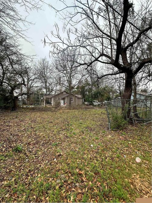 1103 S Academy St, Tyler, TX, 75701-2616 | Card Image