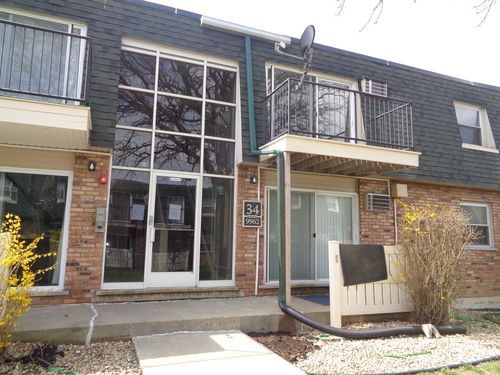 apt-301-9962 S 84th Ter, Palos Hills, IL, 60465-1218 | Card Image