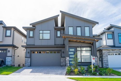 7525 205a St, Langley, BC, V2Y3S8 | Card Image