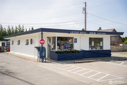 5530 Chuckanut Dr, Bow, WA, 98232-4000 | Card Image