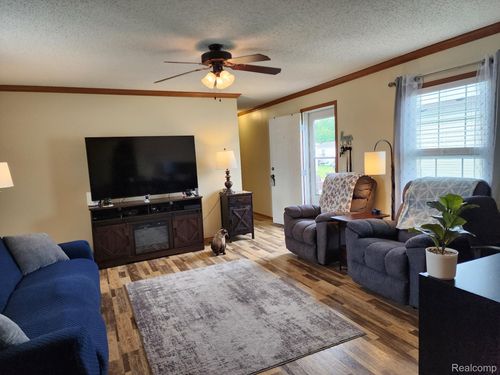 143 Smoky Hill River Ct, Adrian, MI, 49221-7719 | Card Image