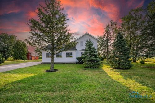 1102 N Fulton Lucas Rd, Swanton, OH, 43558-9652 | Card Image