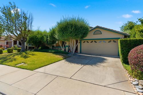442 Hummingbird Dr, Lodi, CA, 95240-7816 | Card Image