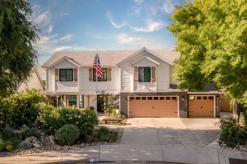 2064 Spruce Ave, Clovis, CA, 93611-6149 | Card Image
