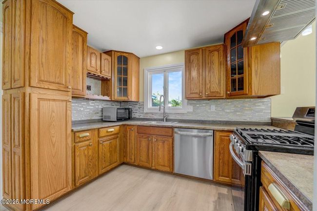 29 Lohsen Ave, House other with 3 bedrooms, 2 bathrooms and null parking in Keansburg NJ | Image 9