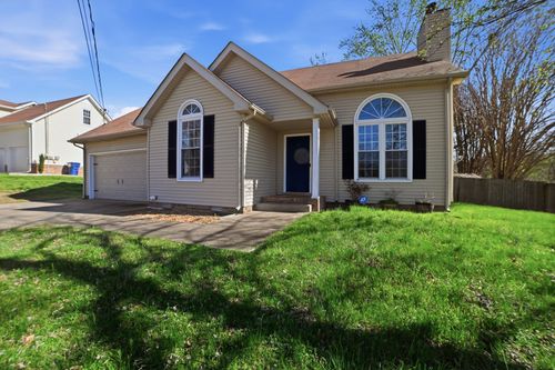 1756 Broadripple Dr, Clarksville, TN, 37042-4622 | Card Image