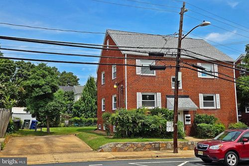 2605 N Pershing Dr, ARLINGTON, VA, 22201-1485 | Card Image