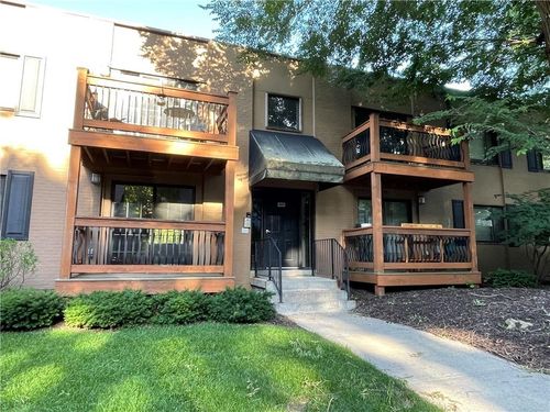 apt-2-4537 Holly Street, Kansas City, MO, 64111 | Card Image