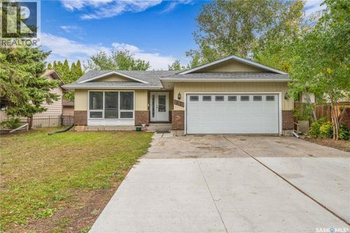 130 Michener Dr, Regina, SK, S4V0G8 | Card Image