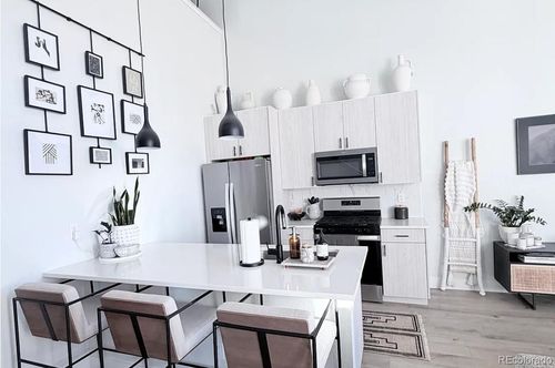 4890 Zuni St, Denver, CO, 80221-1374 | Card Image