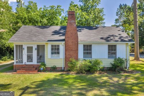 702 E 17th Ave, Cordele, GA, 31015-1732 | Card Image