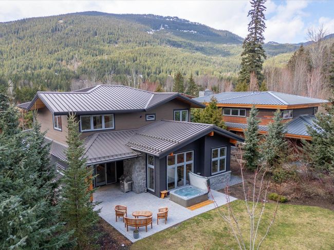 8007 Cypress Place, House other with 4 bedrooms, 3 bathrooms and 4 parking in Whistler BC | Image 26