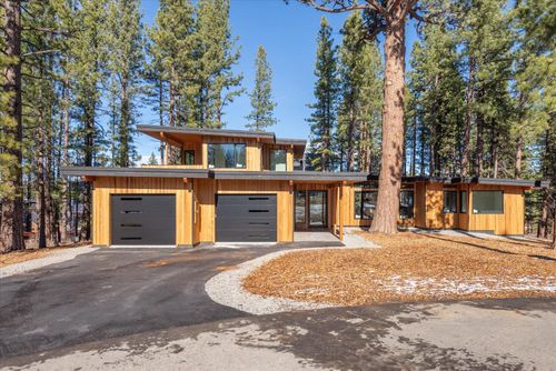 10776 Courtenay Court, Truckee, CA, 96161 | Card Image