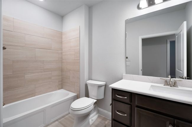 Bathroom | Image 16