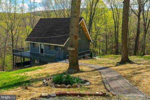 358 Barbara Ln, HARPERS FERRY, WV, 25425-3612 | Card Image