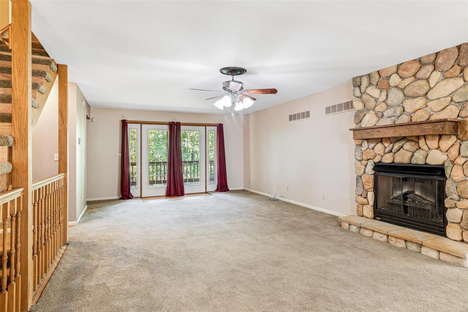 Ridge Top Dr, Farmington, MO 63640