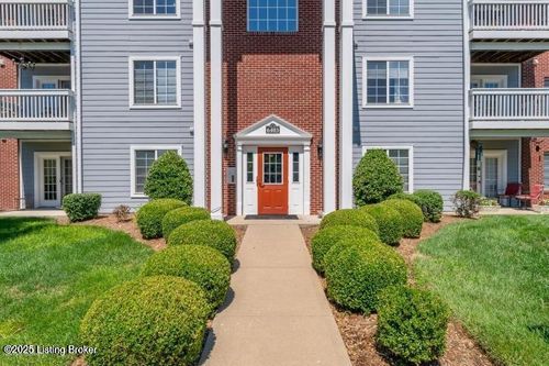 unit-104-6403 Shelton Cir, Crestwood, KY, 40014-6729 | Card Image