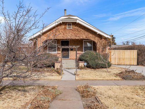 711 Minnequa Ave, Pueblo, CO, 81004-3721 | Card Image