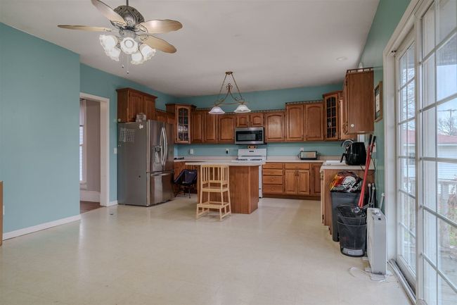 101 W Franklin St, House other with 3 bedrooms, 2 bathrooms and 2 parking in Carlock IL | Image 24