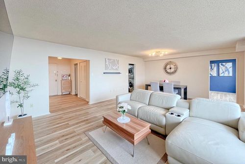 apt-1811s-3705 S George Mason Dr, FALLS CHURCH, VA, 22041-3724 | Card Image