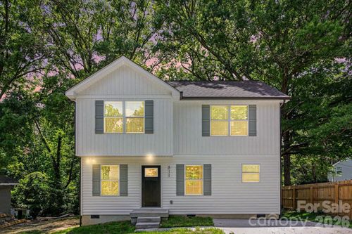 811 Evening Shade Ln, Gastonia, NC, 28052-0506 | Card Image