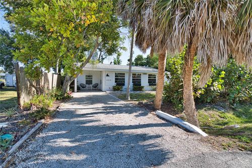 650 Edwards St, ENGLEWOOD, FL, 34223-2516 | Card Image