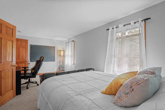 142 Sunset Dr, House other with 3 bedrooms, 3 bathrooms and 6 parking in Killingly CT | Image 30