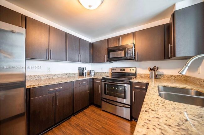 APT-2201 - 1250 S Miami Ave, Condo with 2 bedrooms, 2 bathrooms and null parking in Miami FL | Image 11