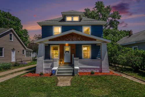 2446 Hufford Ave, Walker, MI, 49544-1933 | Card Image