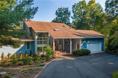 60 Heron Point Ln, Hartfield, VA, 23071-3055 | Card Image