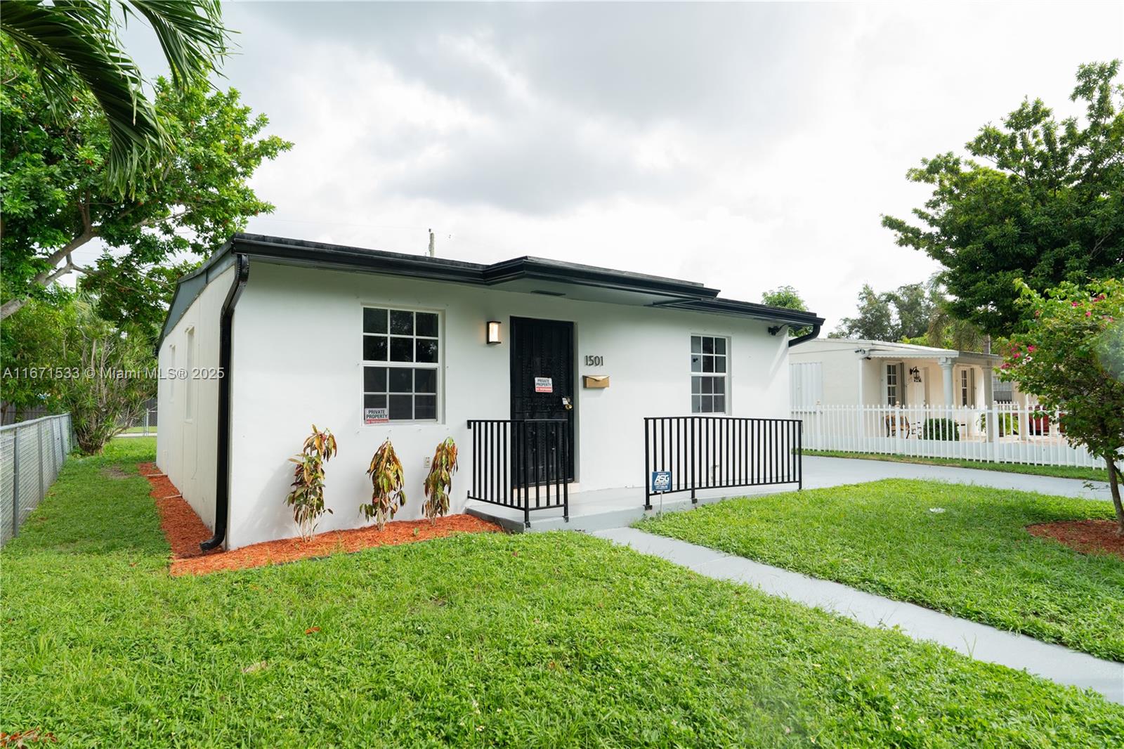 Highwood Dr, Louisville, KY 40206