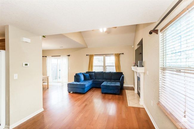 2018 Quail Run, Condo with 3 bedrooms, 3 bathrooms and null parking in Junction City KS | Image 4