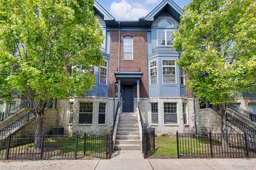 108 Adelaide Street, Detroit, MI, 48201 | Card Image