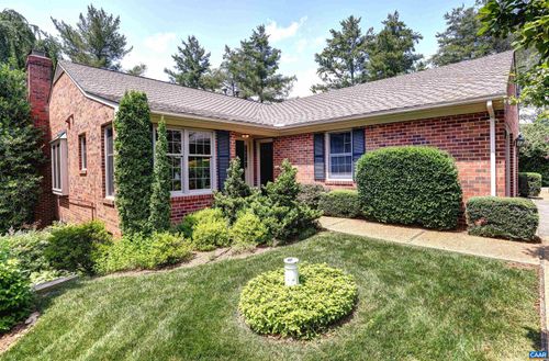 560 Worthington Dr, CHARLOTTESVILLE, VA, 22903-4651 | Card Image
