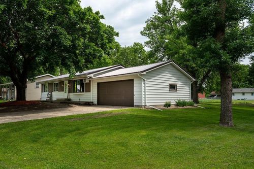 401 Lincoln St N, Atwater, MN, 56209-1073 | Card Image