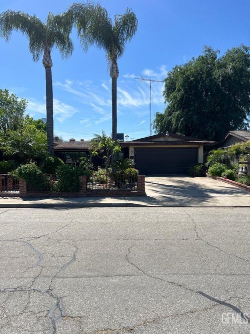 2231 Sunset St, Wasco, CA, 93280-1523 | Card Image