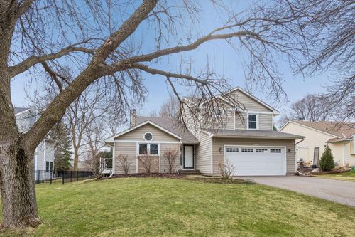 19440 Vine Ridge Rd, Shorewood, MN, 55331-9172 | Card Image