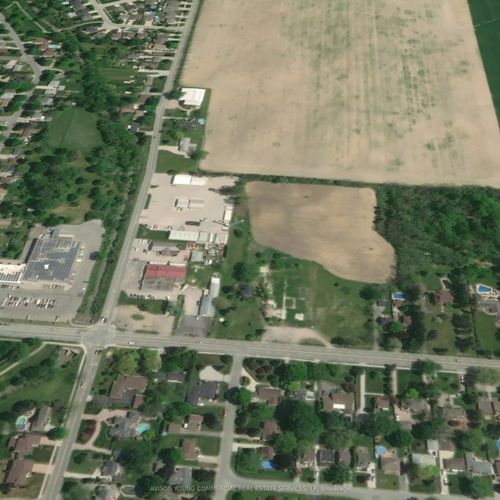 869 Charing Cross Rd, Chatham, ON, N7M5H3 | Card Image