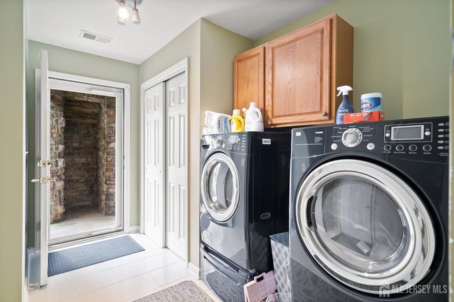 2743 - 4 Sandra Ct, Townhouse with 2 bedrooms, 4 bathrooms and null parking in Old Bridge NJ | Image 31