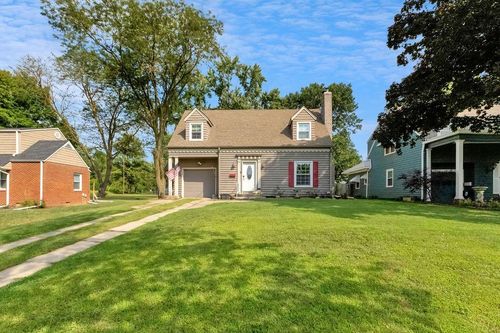 1805 6th Ave, Saint Joseph, MO, 64505-2201 | Card Image