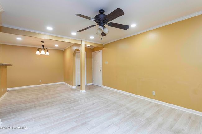 Living Room 3 | Image 4