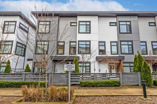 25-7127 193a St, Surrey, BC, V4N6V9 | Card Image