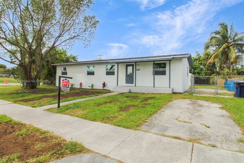 19930 Coral Sea Rd, Cutler Bay, FL, 33157-8646 | Card Image